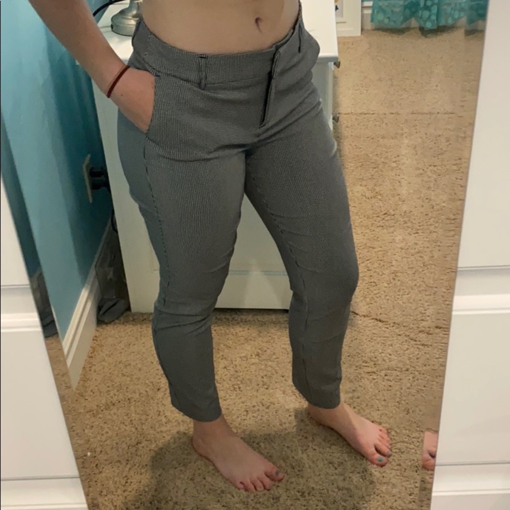 Adrienne Vittadini Cropped Dress Pants